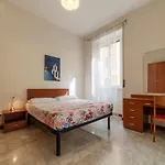 Piazza Re di Roma Apartment